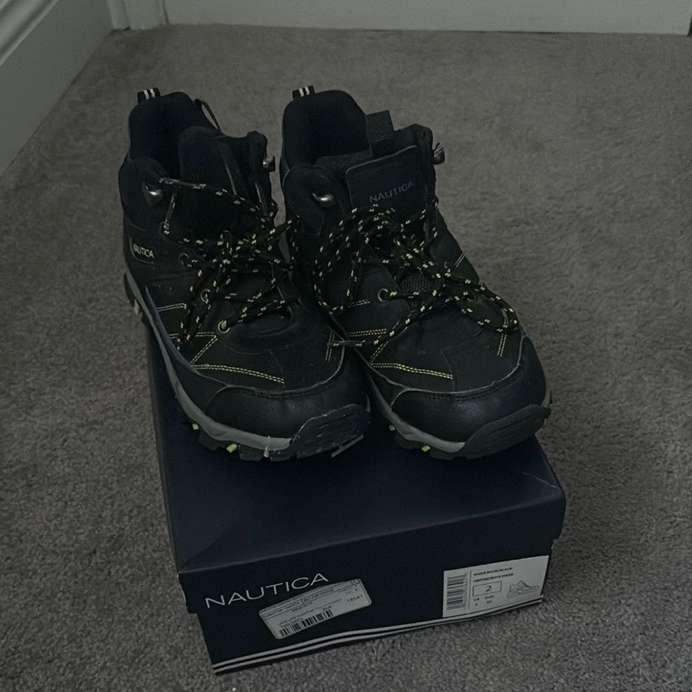 Nautica boys  Black Hiking Boots